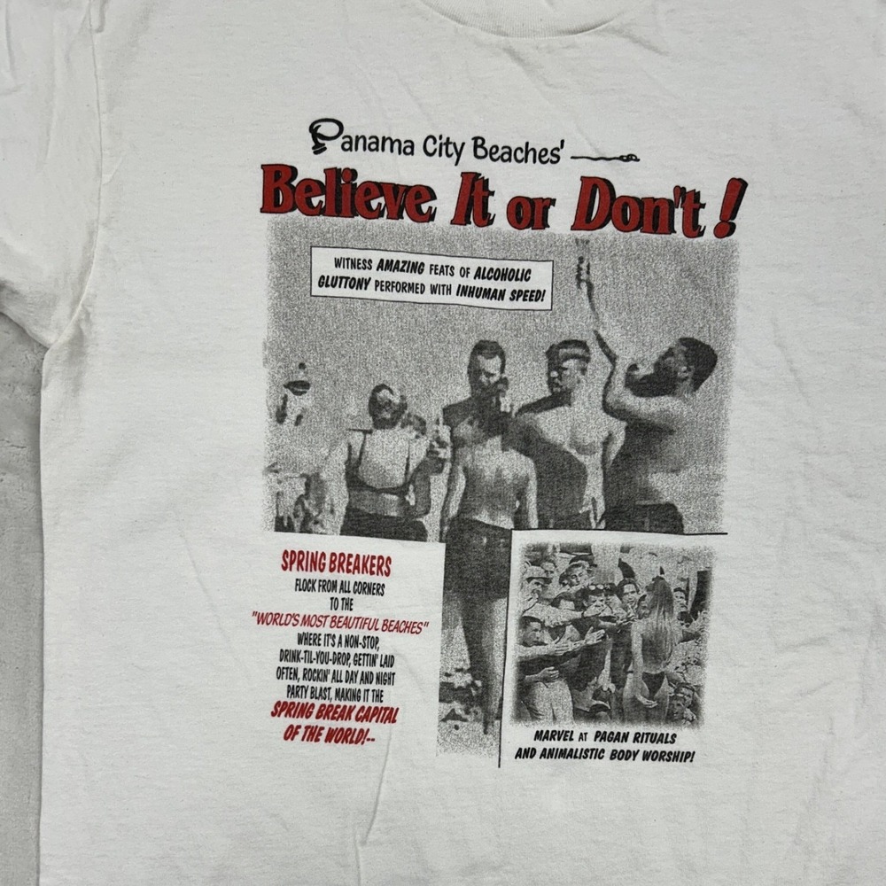 Hanes T-Shirt Mens Medium White Panama City Beach Believe It or Don't Graphic